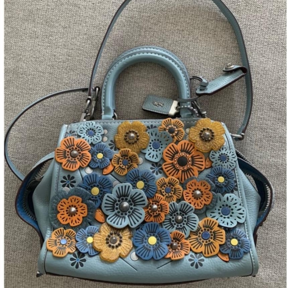 ROGUE 25 WITH GLITTER TEA ROSE (COACH 10512)
LH/STEEL BLUE - Picture 3 of 11